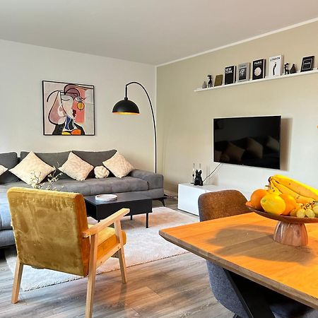 Modernes Designer-Apartment Fuer 7 Gaeste - 80Qm In Zentraler Lage, Self-Check-In Karlsruhe Buitenkant foto